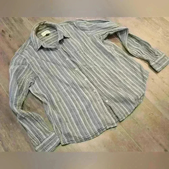 Universal Thread Striped Cotton Button-Down Shirt - Picture 2 of 9